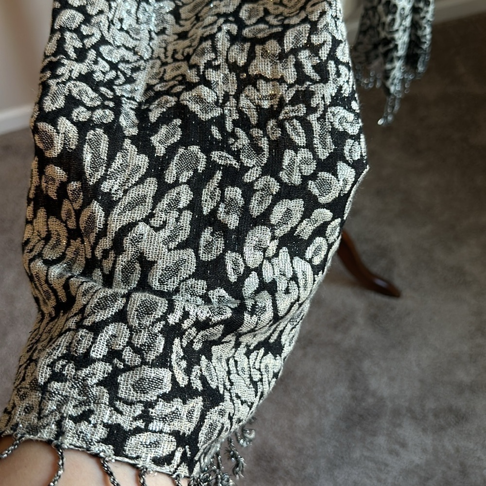 Animal Print Scarf with Fringe - Picture 14 of 17